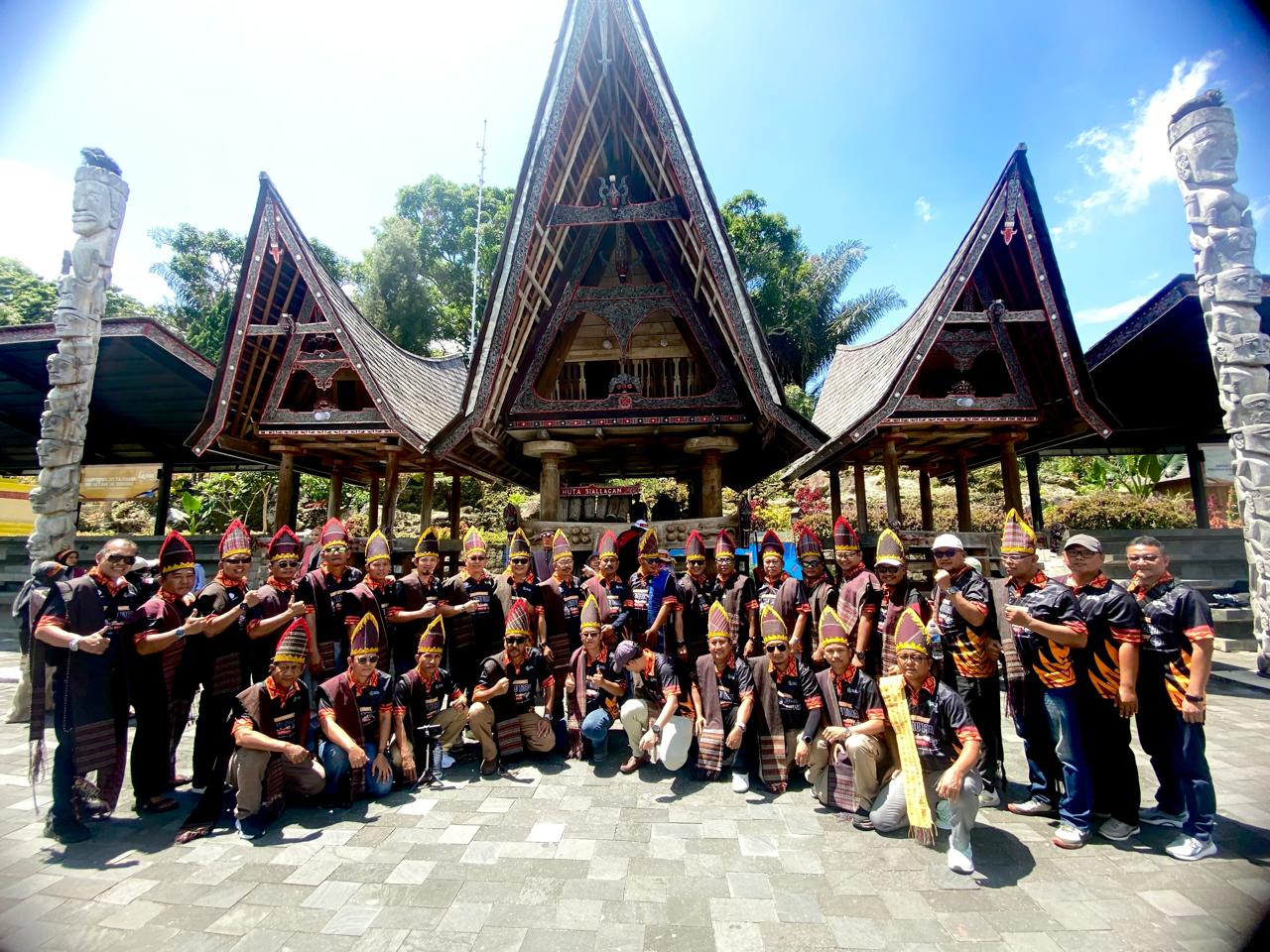 Lake Toba Tour: Discover Nature & Culture with Pravda Holidays